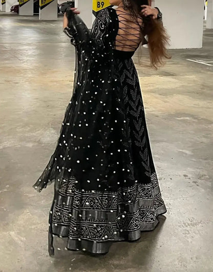 Vinita-WW Pure Cinon Silk Digital printed Gown set Women wastra